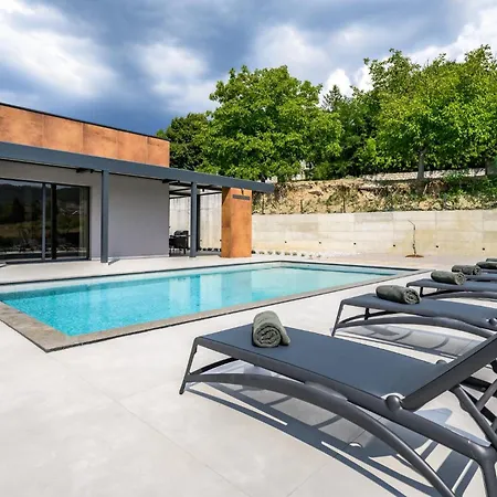 Villa Casa Pianta In - Haus Fuer 6 Personen Buzet