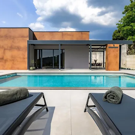 Casa Pianta In - Haus Fuer 6 Personen * Buzet